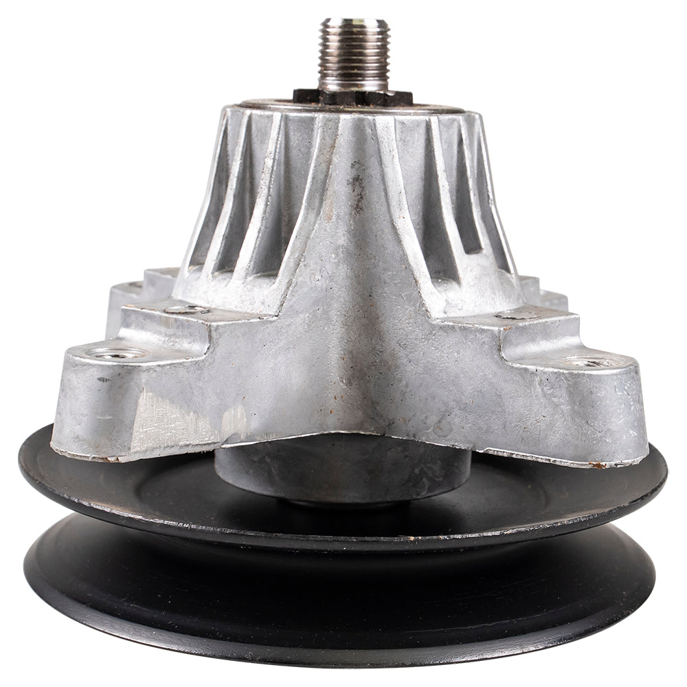 CUB CADET 1001111 Spindle, Blade